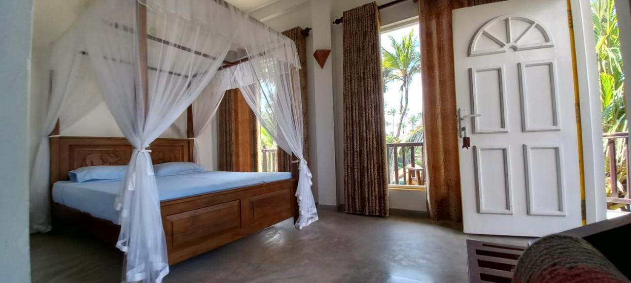 Maison D'Hotes Sanda Beach Mirissa Esterno foto